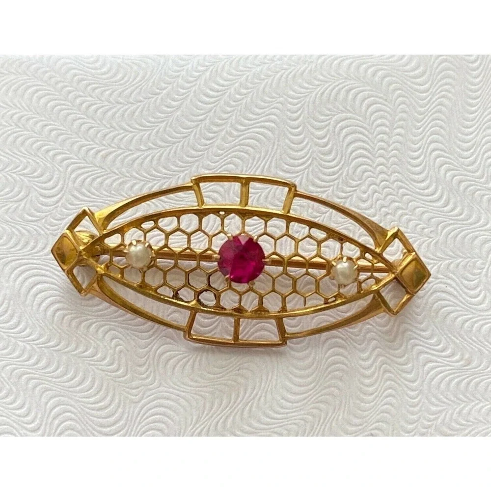 Vintage 10k Solid Yellow Gold Ruby Seed Pearl Petite Brooch Pin